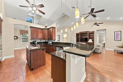 Tiny photo for 15330 Sky Lake Lane, Tavares, FL 32778 (MLS # G5119122)