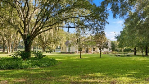 Tiny photo for 15330 Sky Lake Lane, Tavares, FL 32778 (MLS # G5119122)
