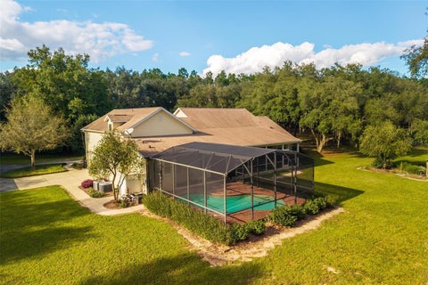 Tiny photo for 15330 Sky Lake Lane, Tavares, FL 32778 (MLS # G5119122)