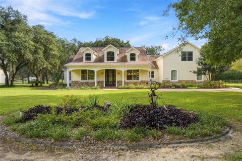 Tiny photo for 15330 Sky Lake Lane, Tavares, FL 32778 (MLS # G5119122)