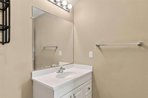 Tiny photo for 15330 Sky Lake Lane, Tavares, FL 32778 (MLS # G5119122)
