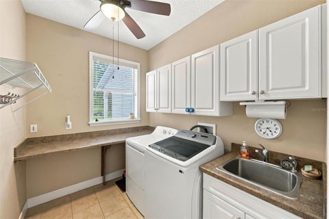 Tiny photo for 15330 Sky Lake Lane, Tavares, FL 32778 (MLS # G5119122)