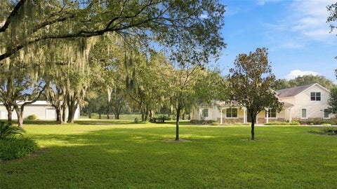 Tiny photo for 15330 Sky Lake Lane, Tavares, FL 32778 (MLS # G5119122)