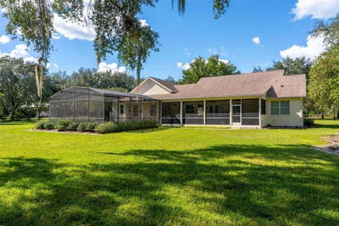 Tiny photo for 15330 Sky Lake Lane, Tavares, FL 32778 (MLS # G5119122)