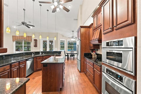 Tiny photo for 15330 Sky Lake Lane, Tavares, FL 32778 (MLS # G5119122)