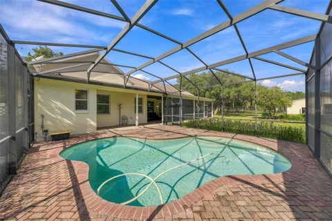 Tiny photo for 15330 Sky Lake Lane, Tavares, FL 32778 (MLS # G5119122)