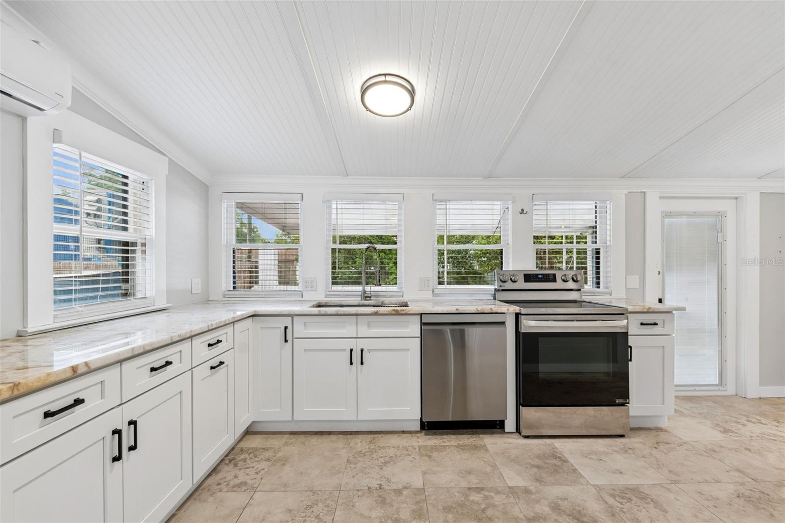 KENILWORTH GROVE SUB R - Residential