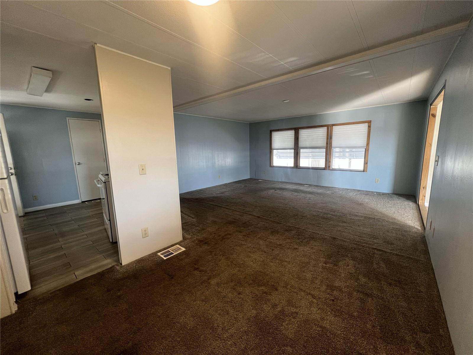 LAKE HIGHLANDER MOBILE HOME PARK UNREC - Residential