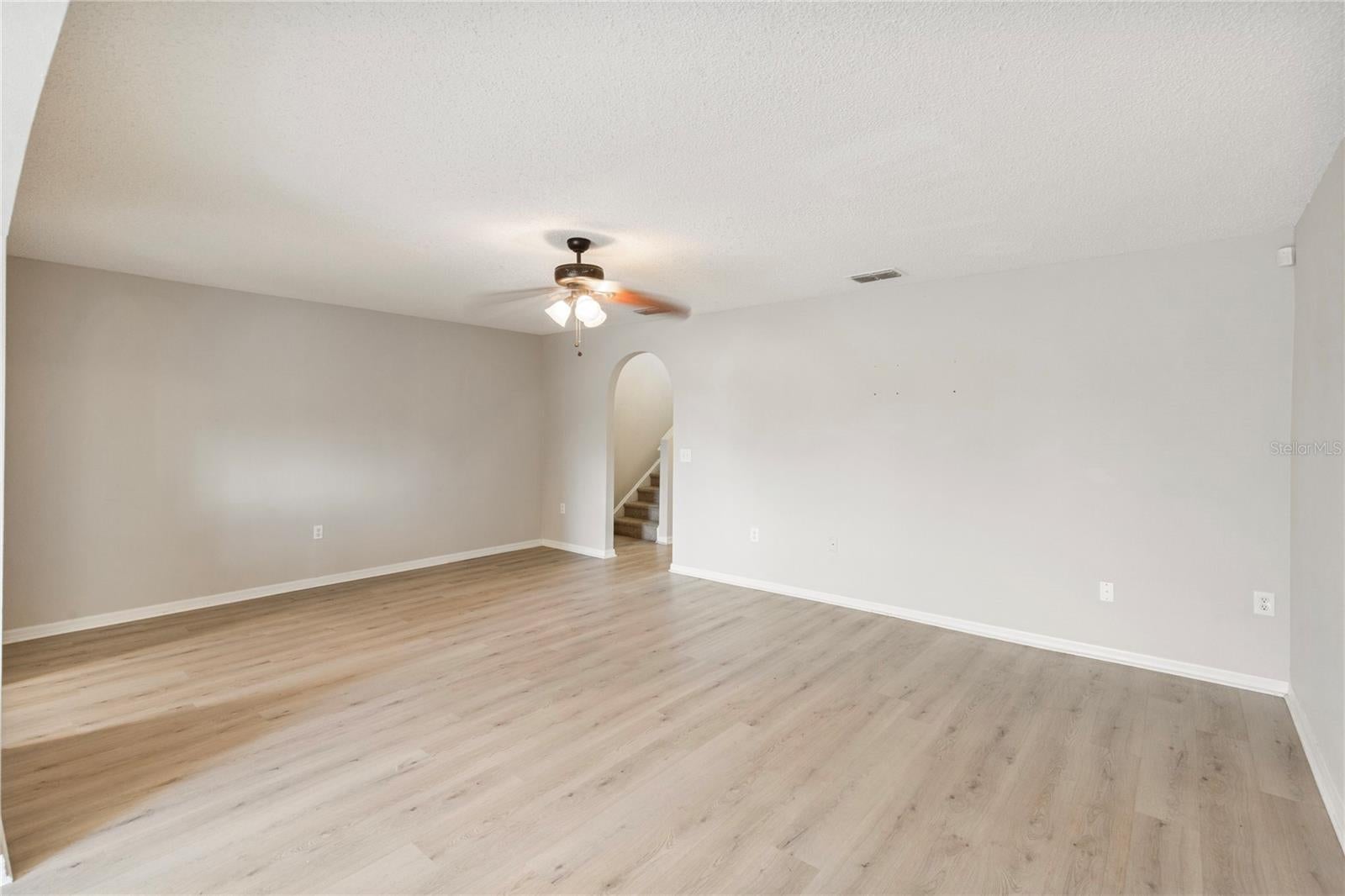 4617 ASHBURN SQUARE DRIVE