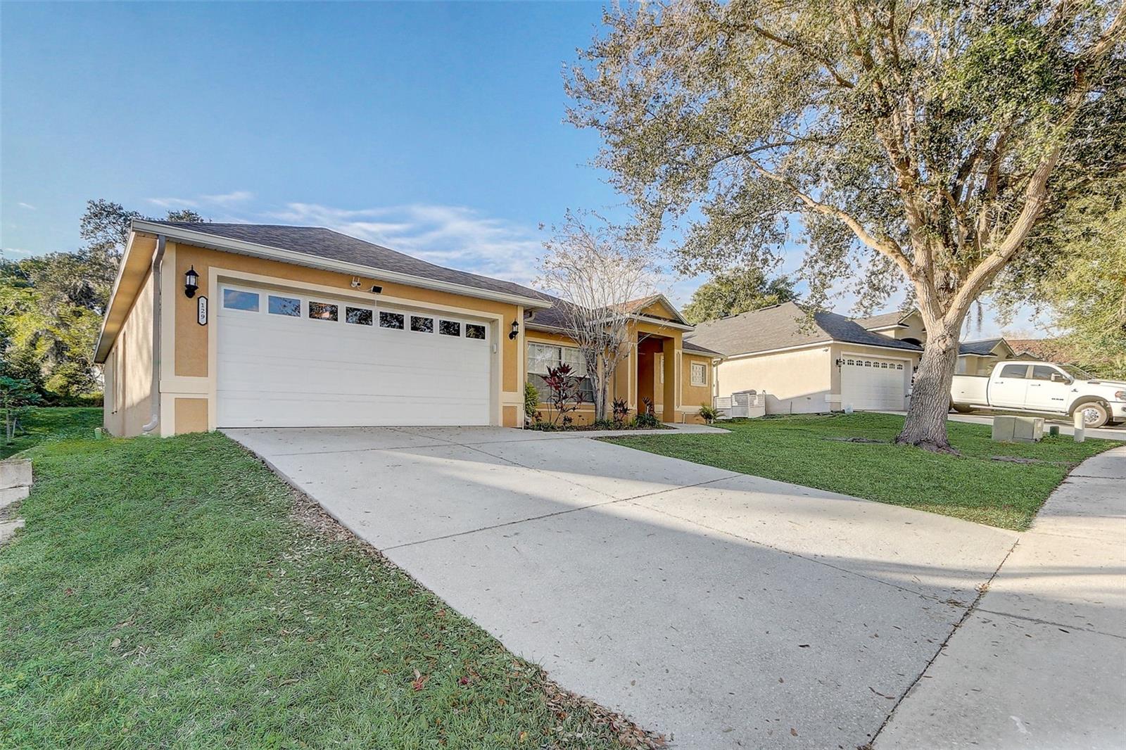 129 COMPASS ROSE DR BROOK