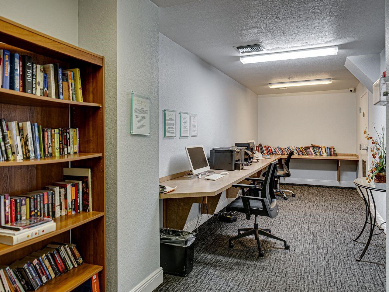 PARKCREST HARBOUR ISLAND CONDO - Residential