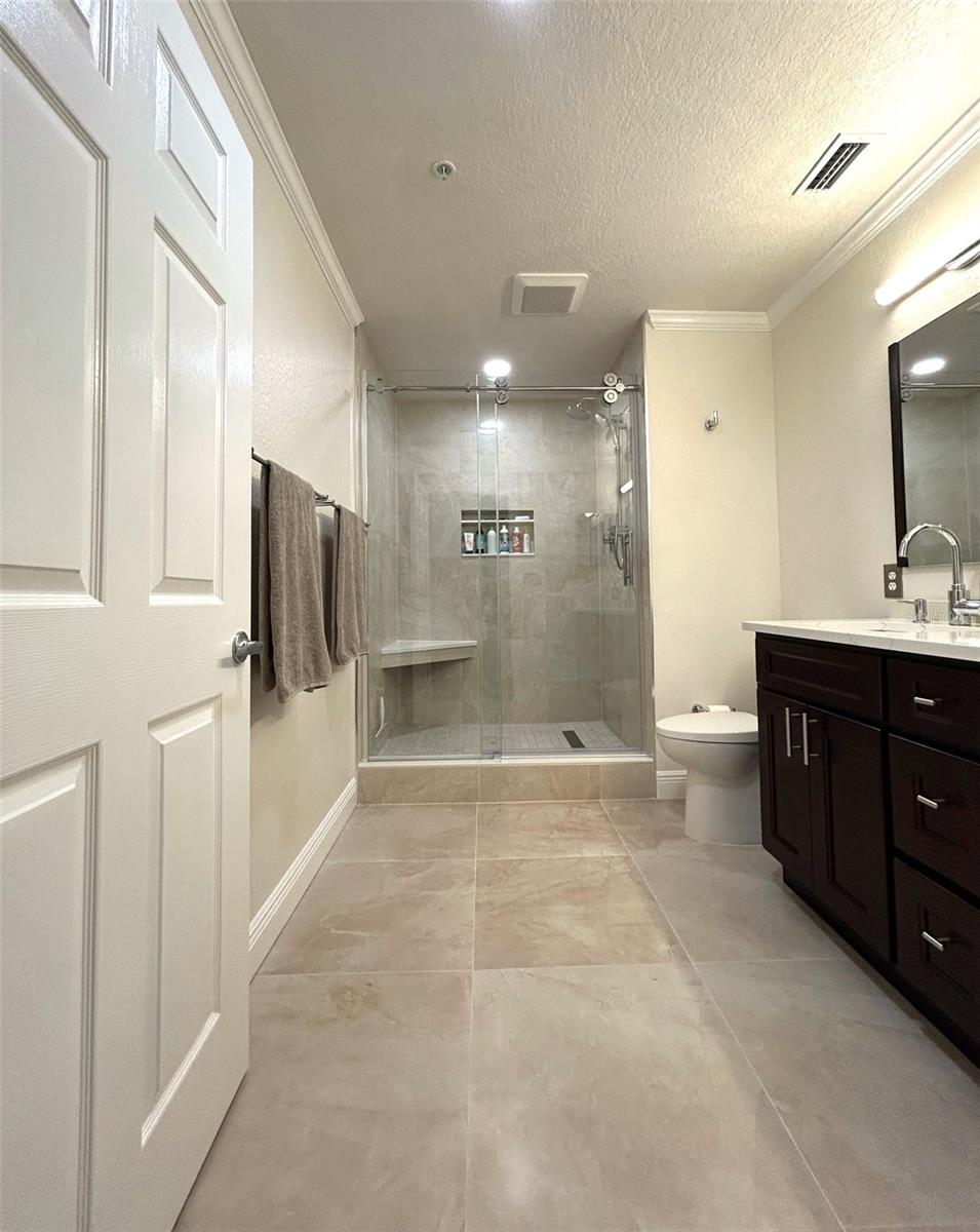 PARKCREST HARBOUR ISLAND CONDO - Residential