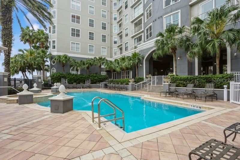 PARKCREST HARBOUR ISLAND CONDO - Residential