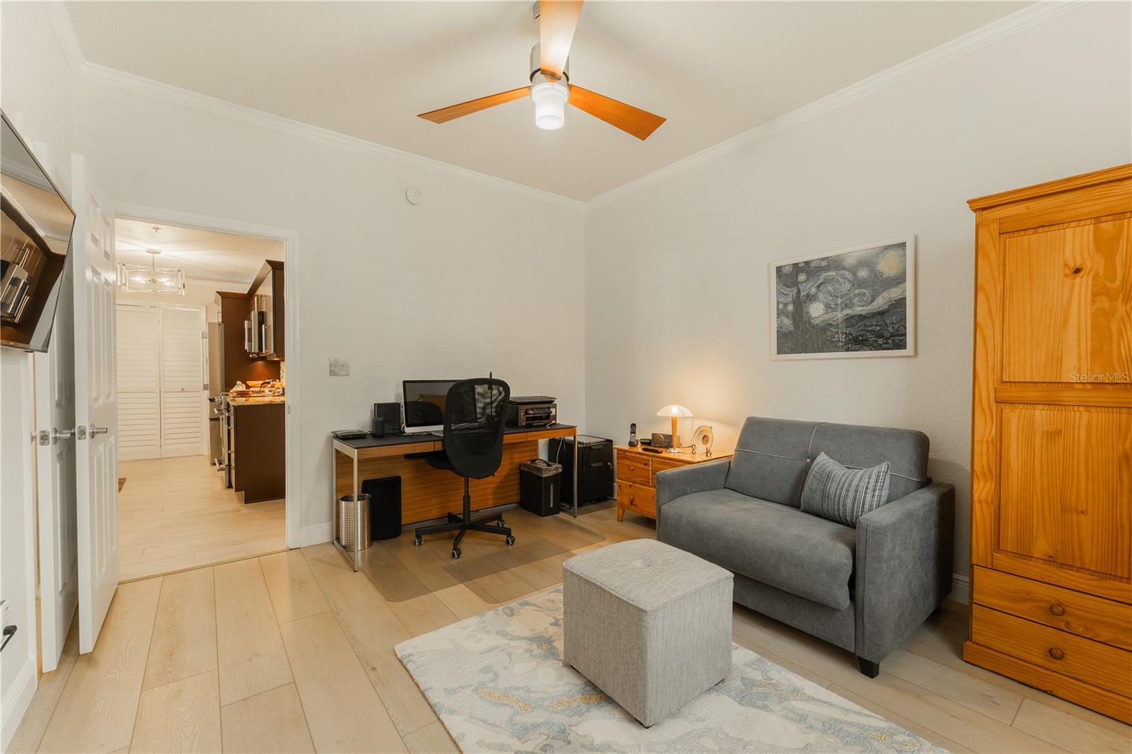 PARKCREST HARBOUR ISLAND CONDO - Residential