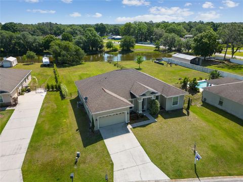 A home in LAKELAND