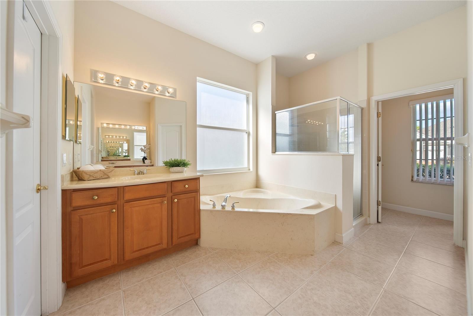 LAKE SHEEN RESERVE PH 01 48 43 - Residential