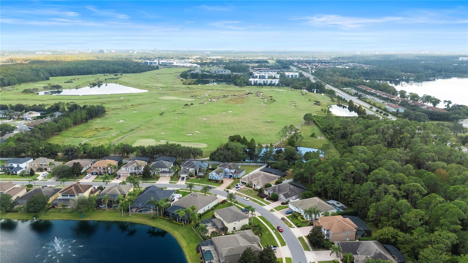 LAKE SHEEN RESERVE PH 01 48 43 - Residential