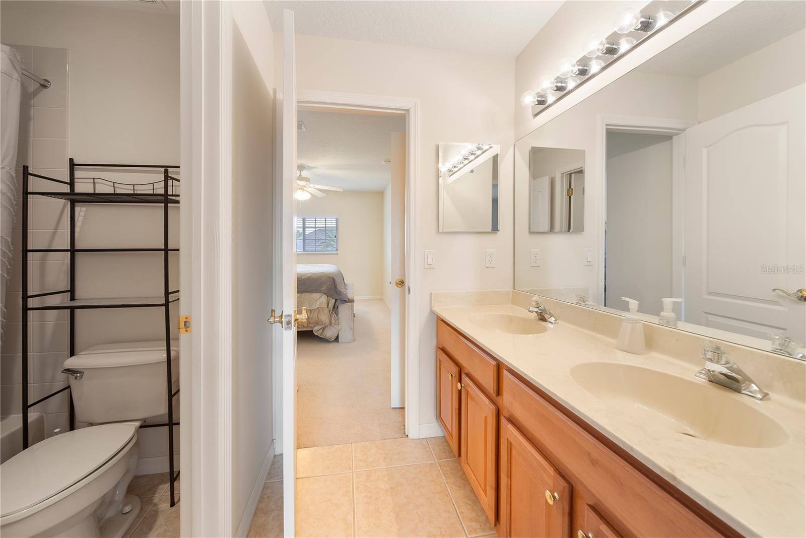 LAKE SHEEN RESERVE PH 01 48 43 - Residential