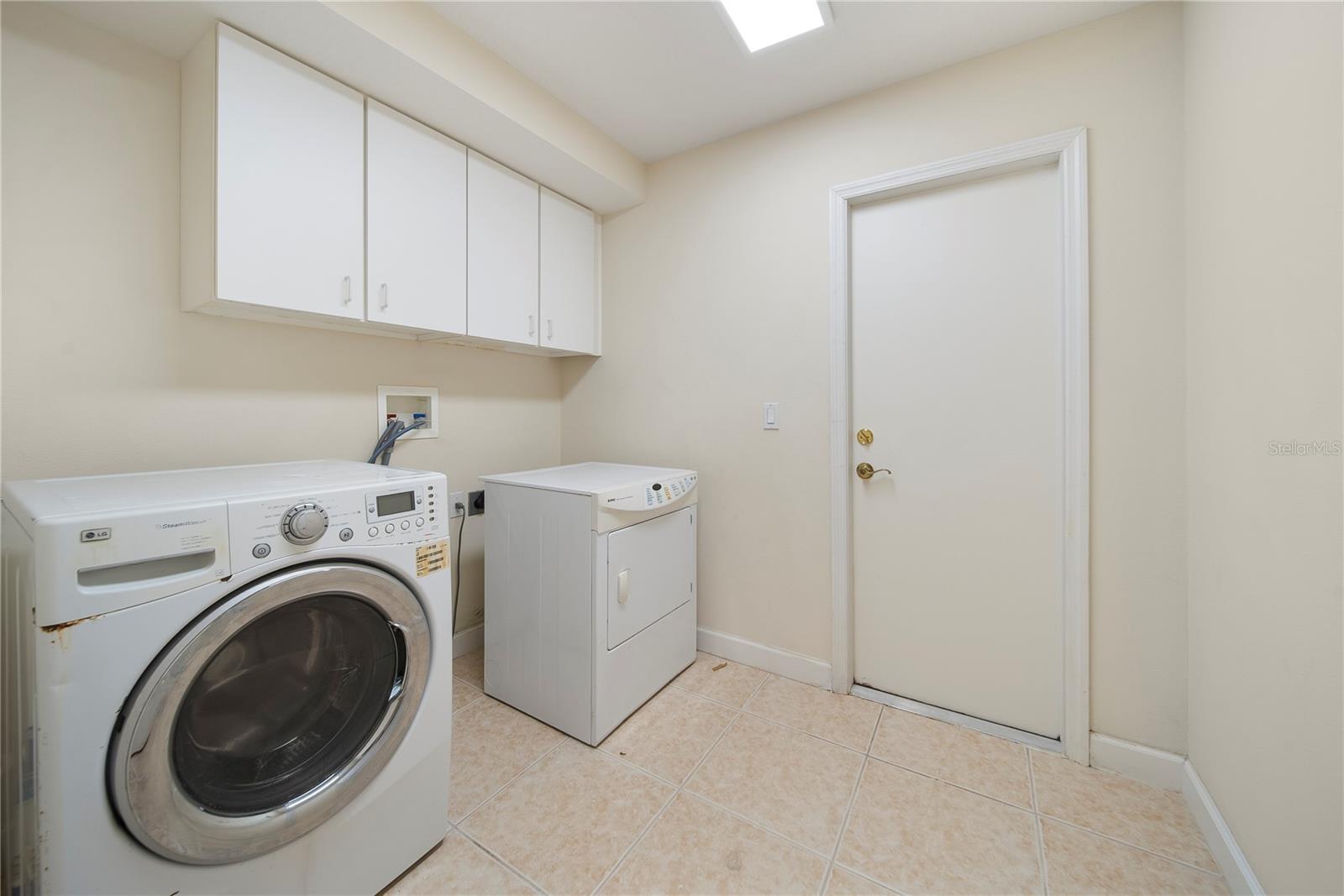 LAKE SHEEN RESERVE PH 01 48 43 - Residential