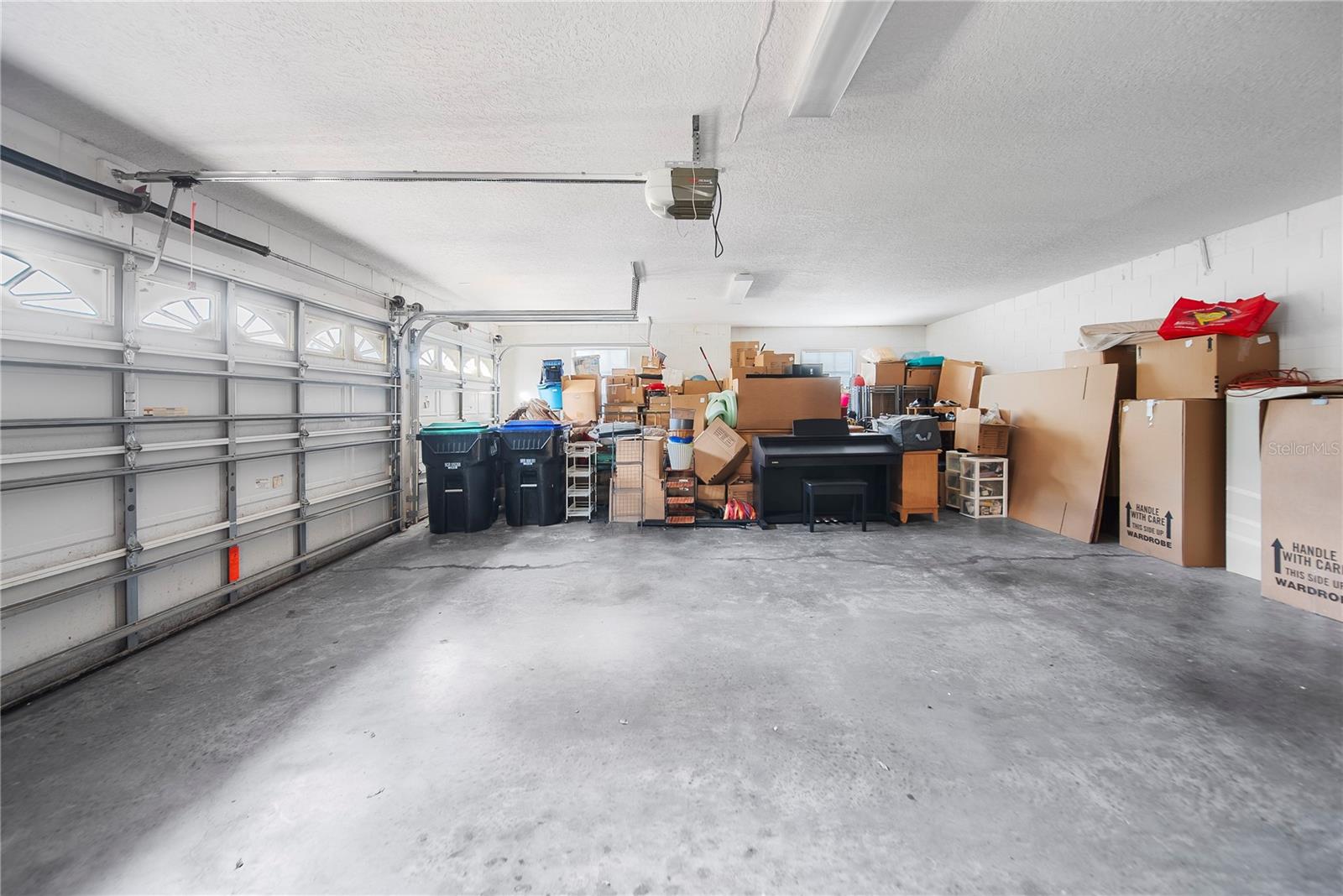 LAKE SHEEN RESERVE PH 01 48 43 - Residential