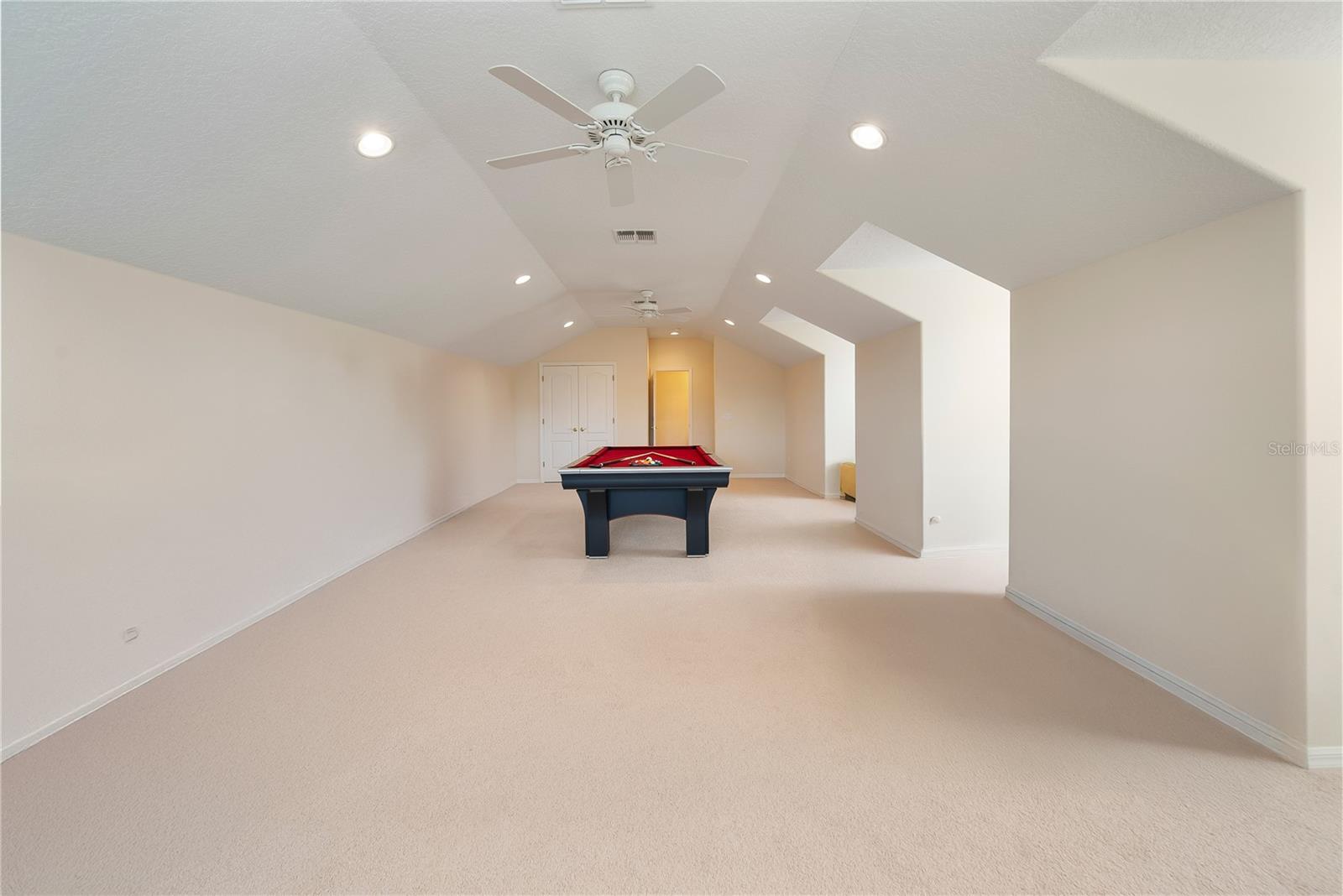 LAKE SHEEN RESERVE PH 01 48 43 - Residential