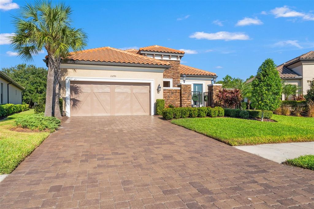 Photo of 11295 Juglans Drive, Odessa, FL 33556 (MLS # TB8437457)