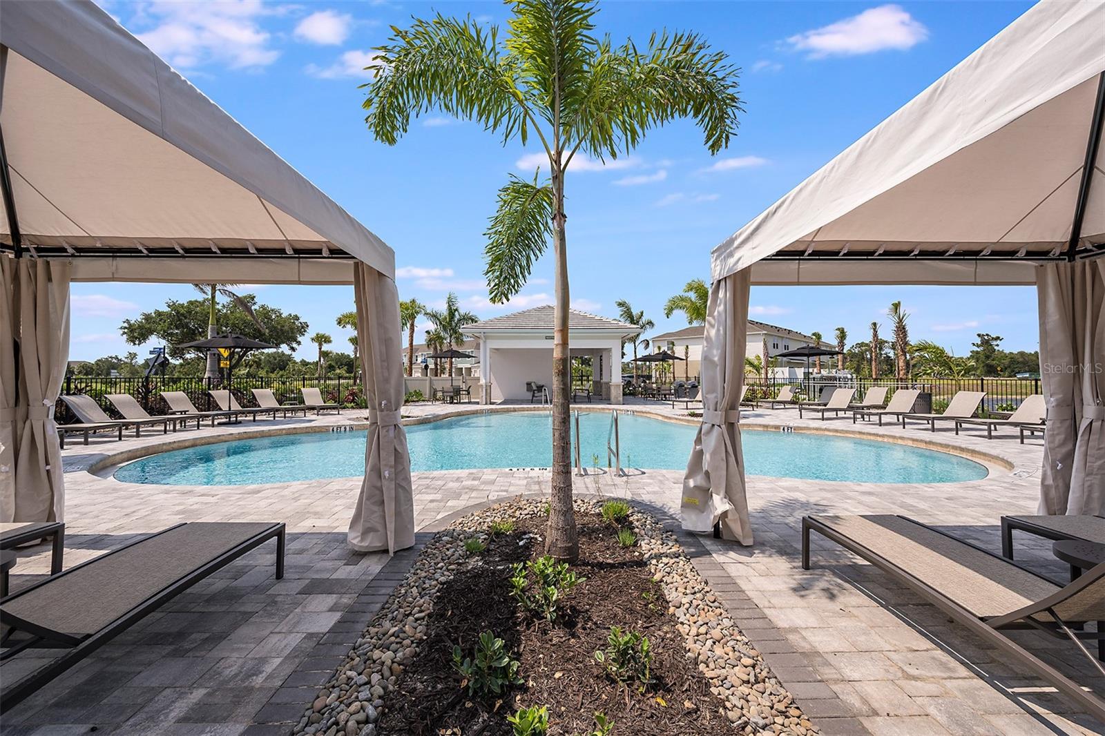VINTERRA TOWNHOMES - Residential