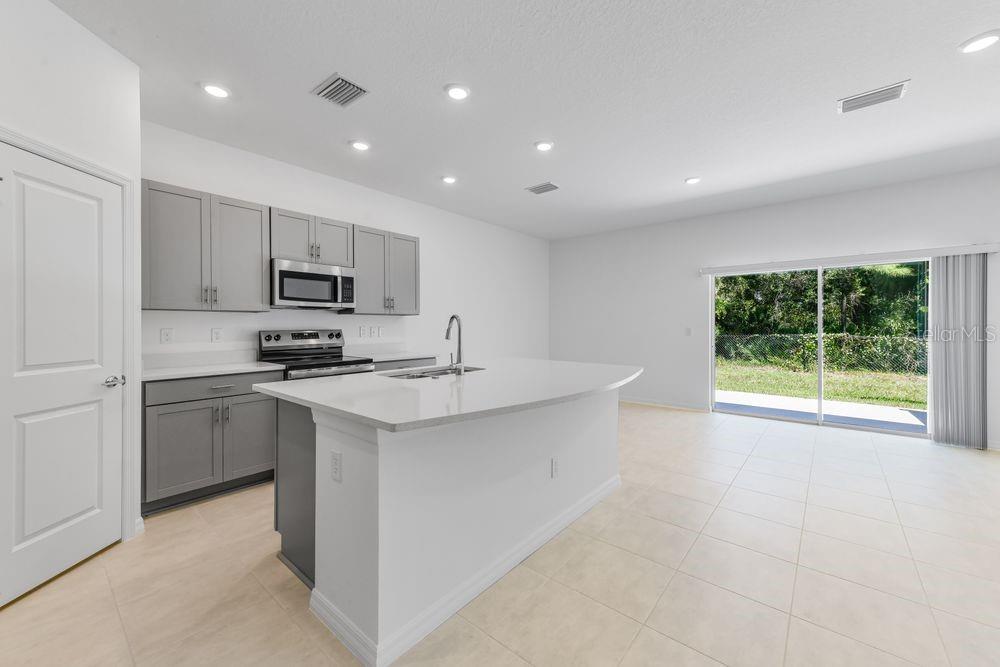 VINTERRA TOWNHOMES - Residential