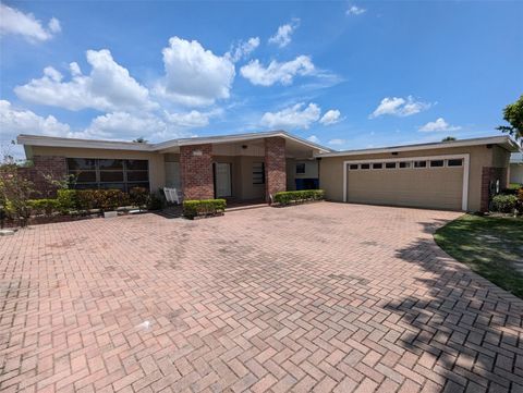 A home in TAMPA