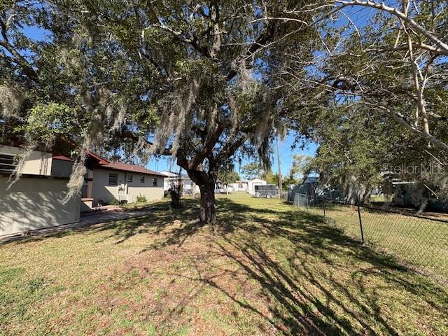 WOODLAND HILLS - Residential