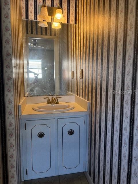 WOODLAND HILLS - Residential