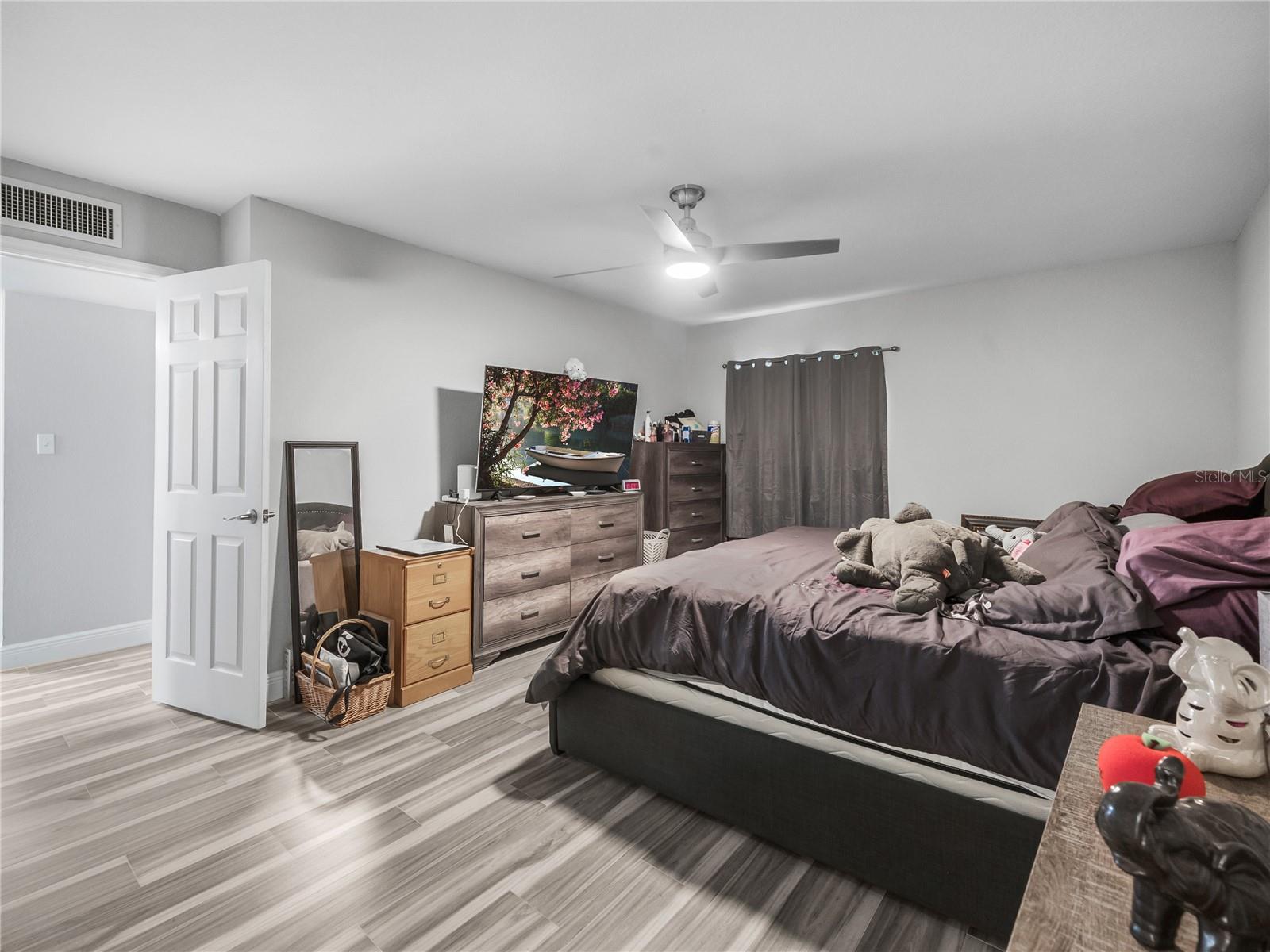 FAIRWAYS/SILVER SPGS SHORES CO - Residential