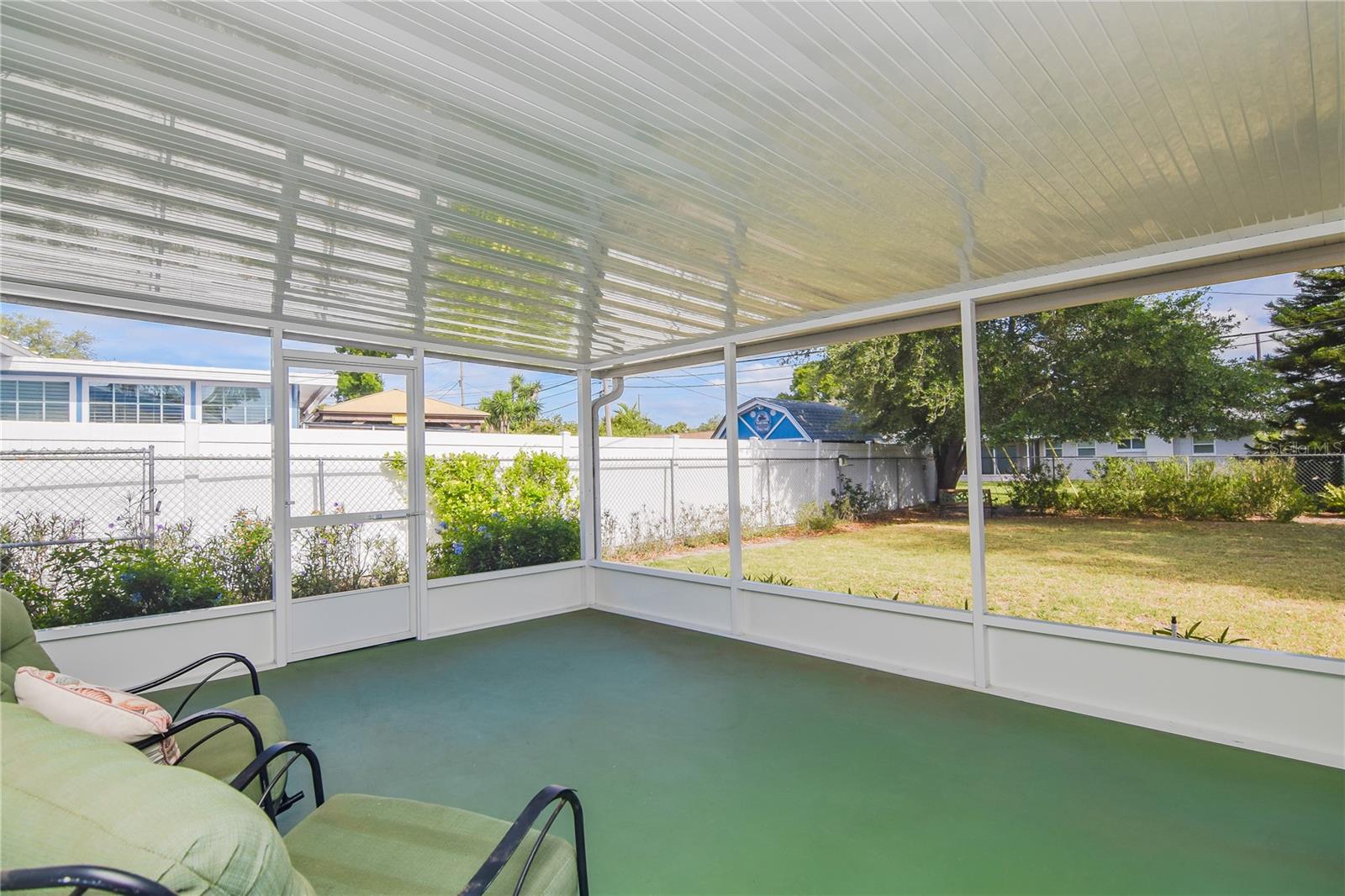 RIDGEWOOD GROVES - Residential