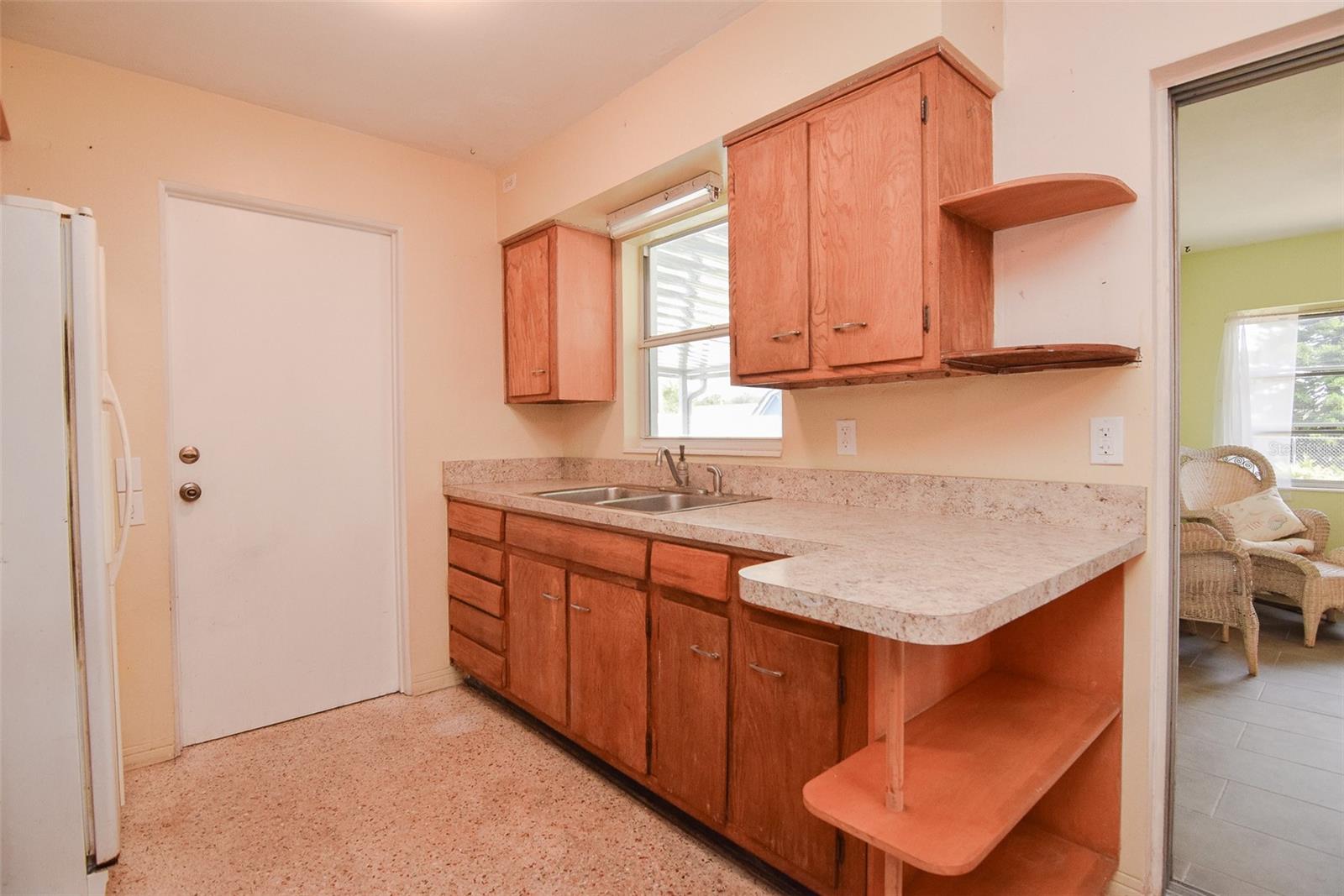 RIDGEWOOD GROVES - Residential