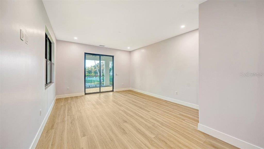 SIESTA REV PLAT OF - Residential