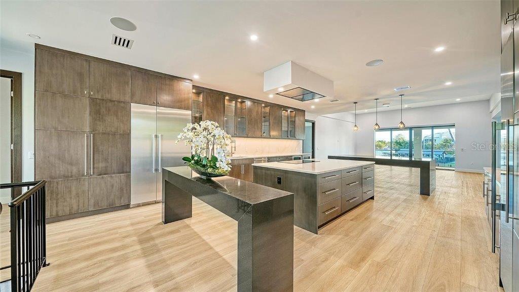 SIESTA REV PLAT OF - Residential