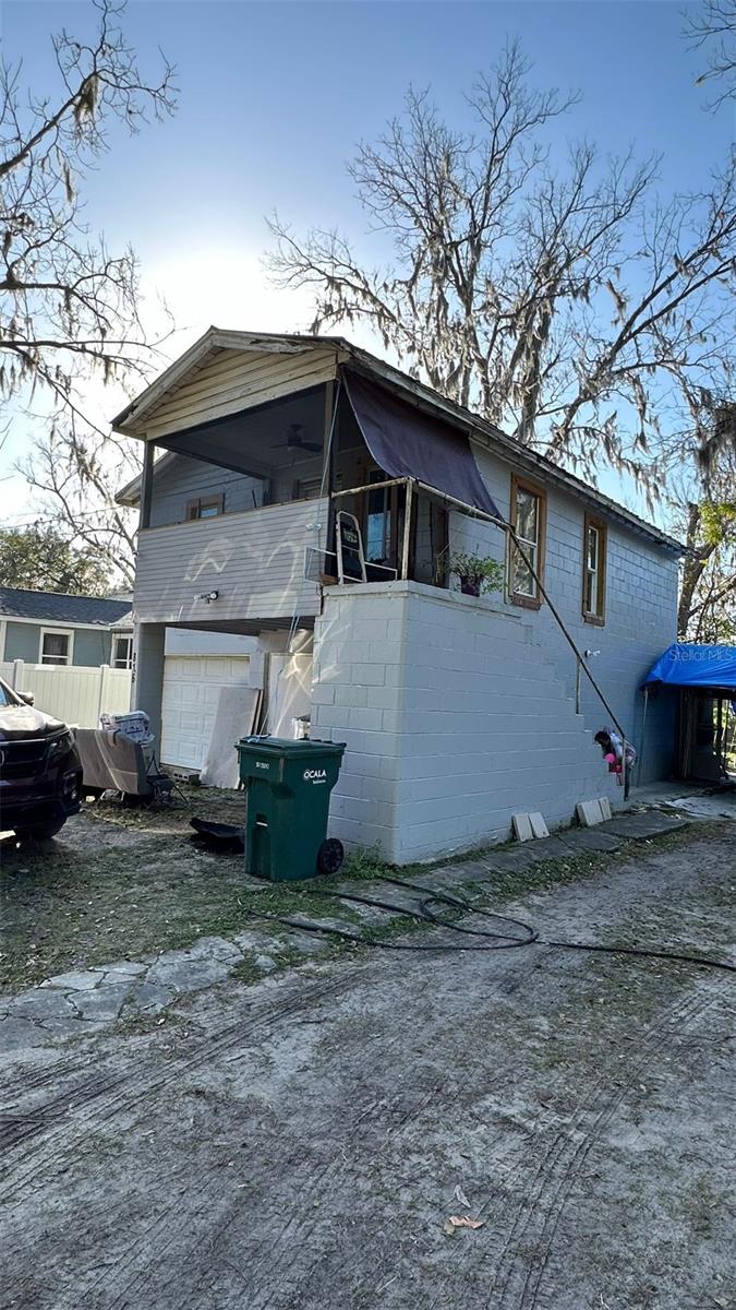 Photo 1 of 8 of 816 NW 8TH STREET house