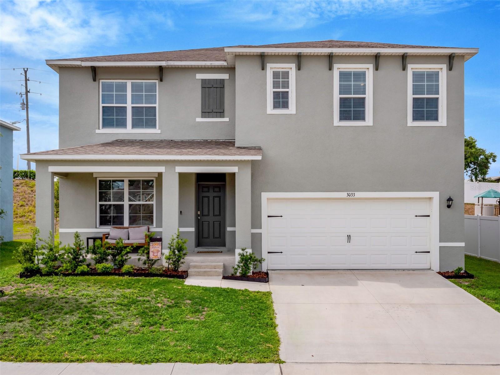 3033 BEAU LOOP