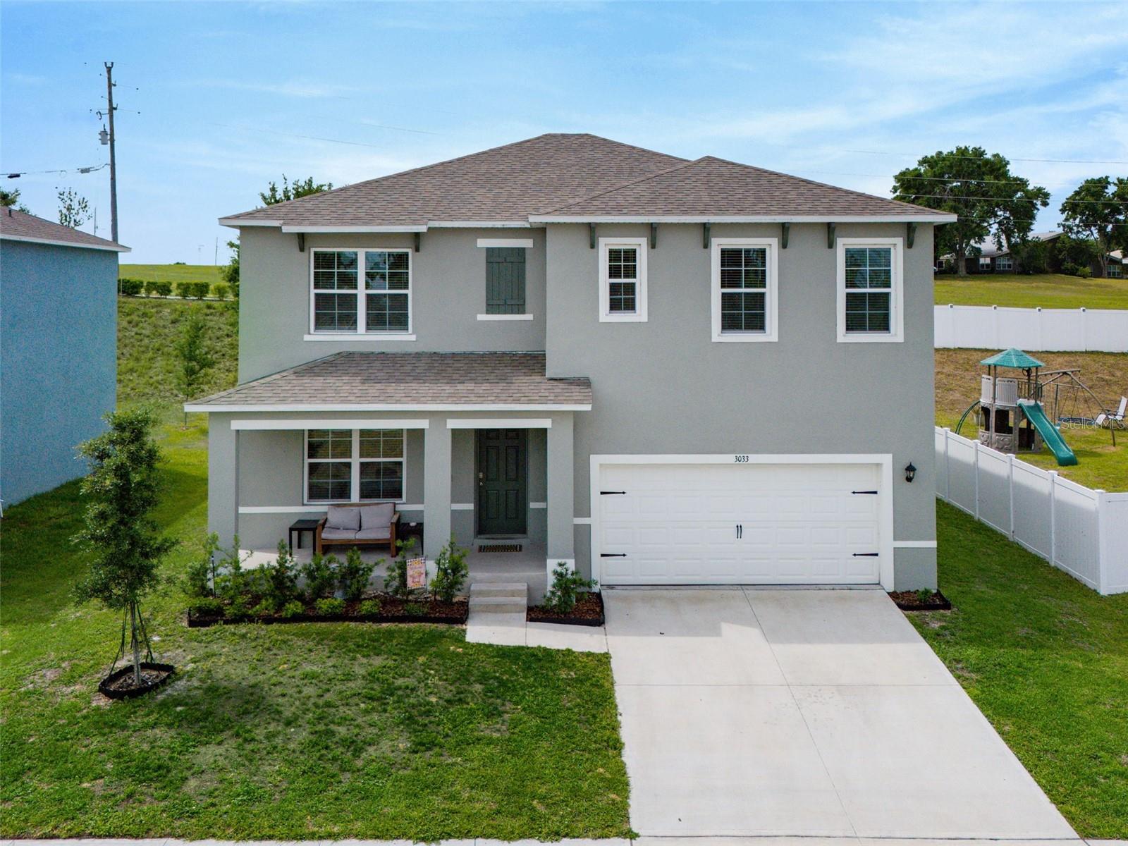 3033 BEAU LOOP