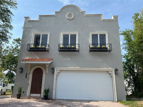 2221 BAHIA VISTA STREET SARASOTA FL 34239