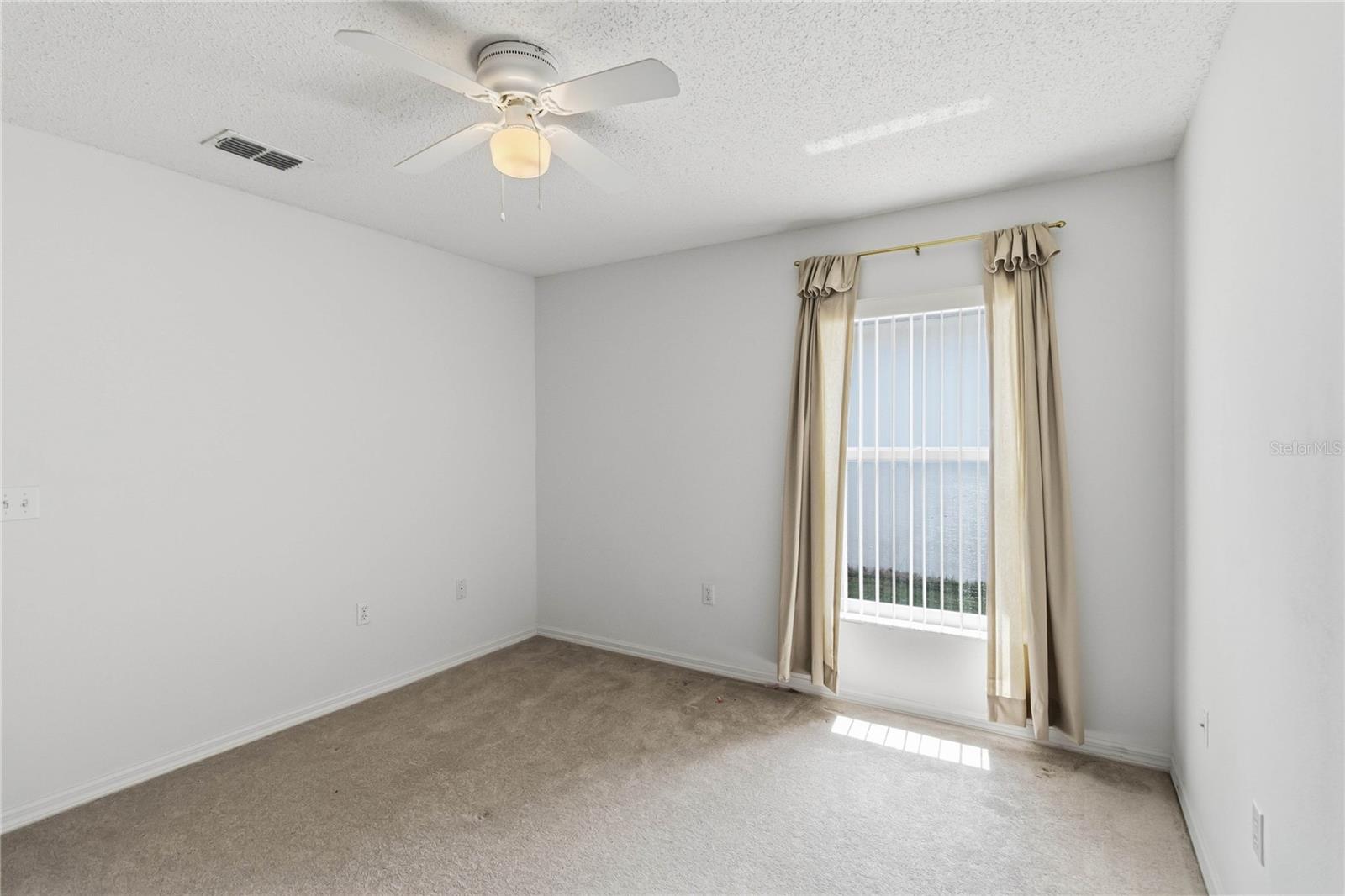 GROVELAND LAKE DOT LANDING SUB - Residential