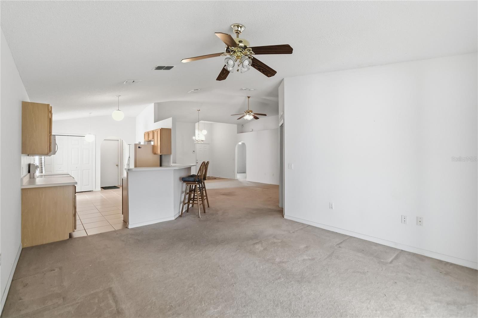 GROVELAND LAKE DOT LANDING SUB - Residential