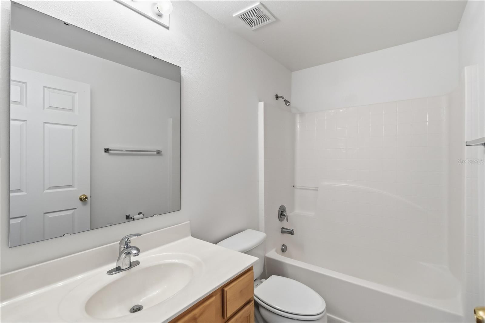 GROVELAND LAKE DOT LANDING SUB - Residential