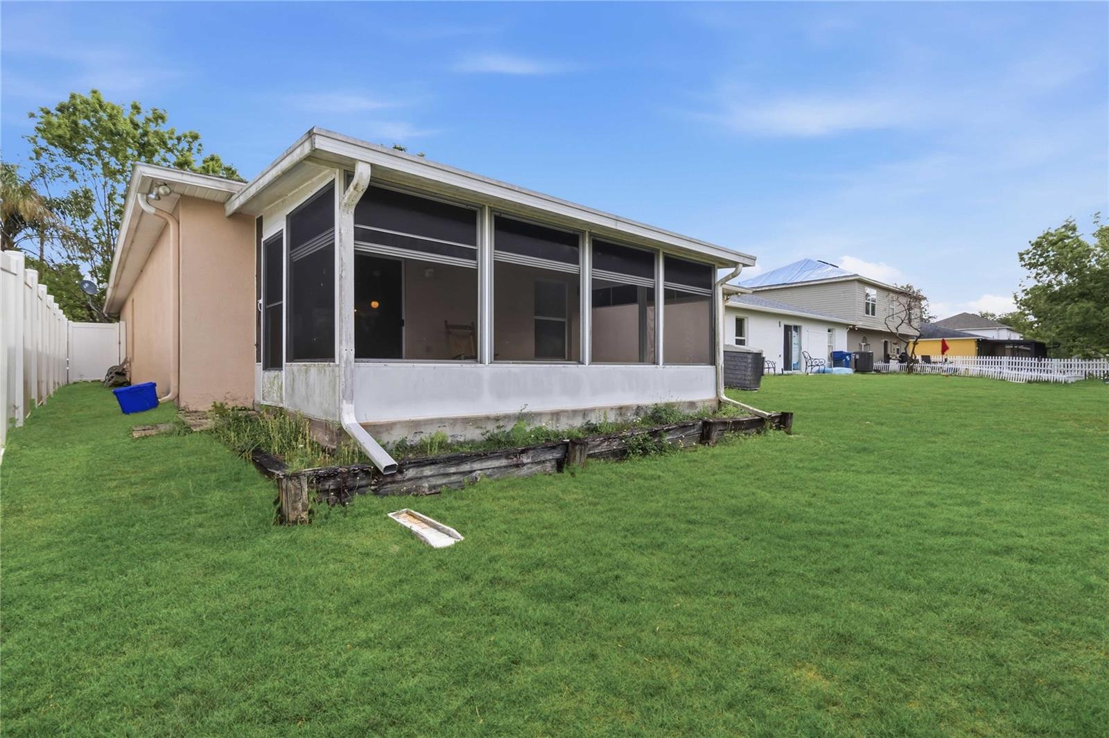 GROVELAND LAKE DOT LANDING SUB - Residential