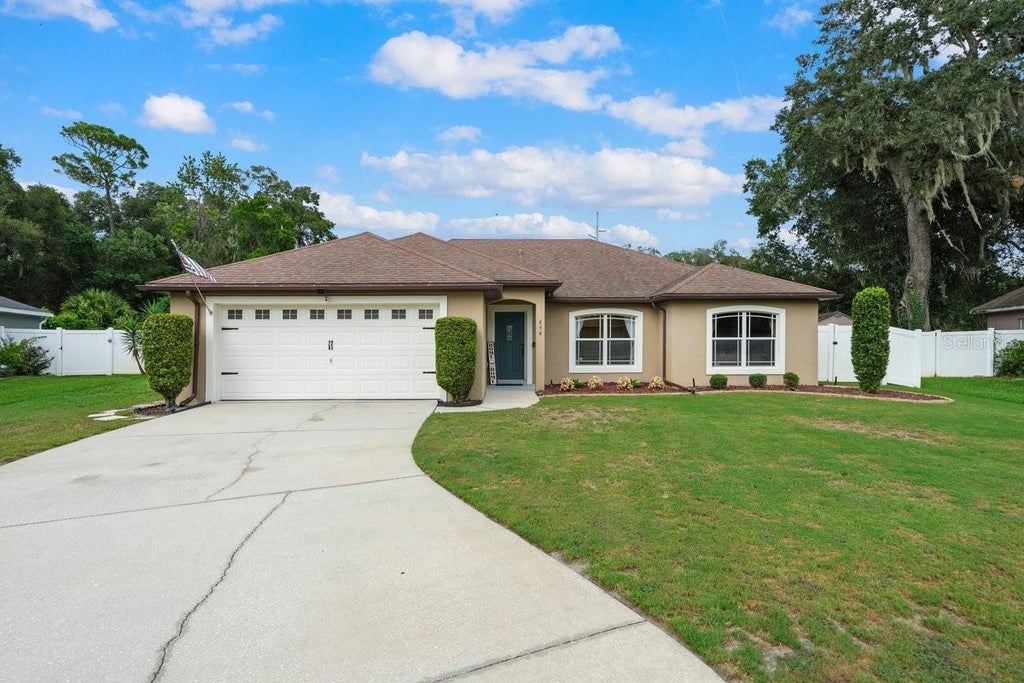 Photo of 854 Arawana Drive, Orange City, FL 32763 (MLS # V4951220)