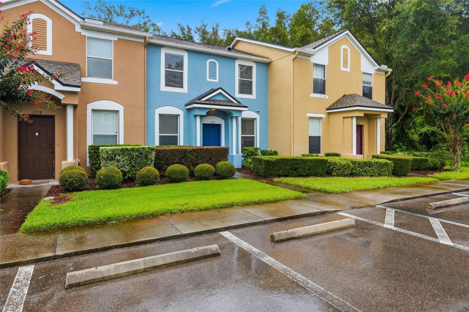 1236 BLENHEIM COURT
