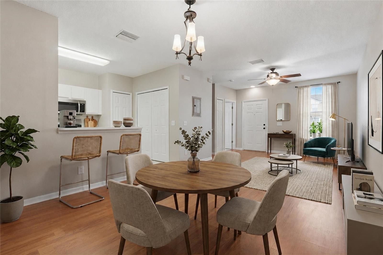 1236 BLENHEIM COURT