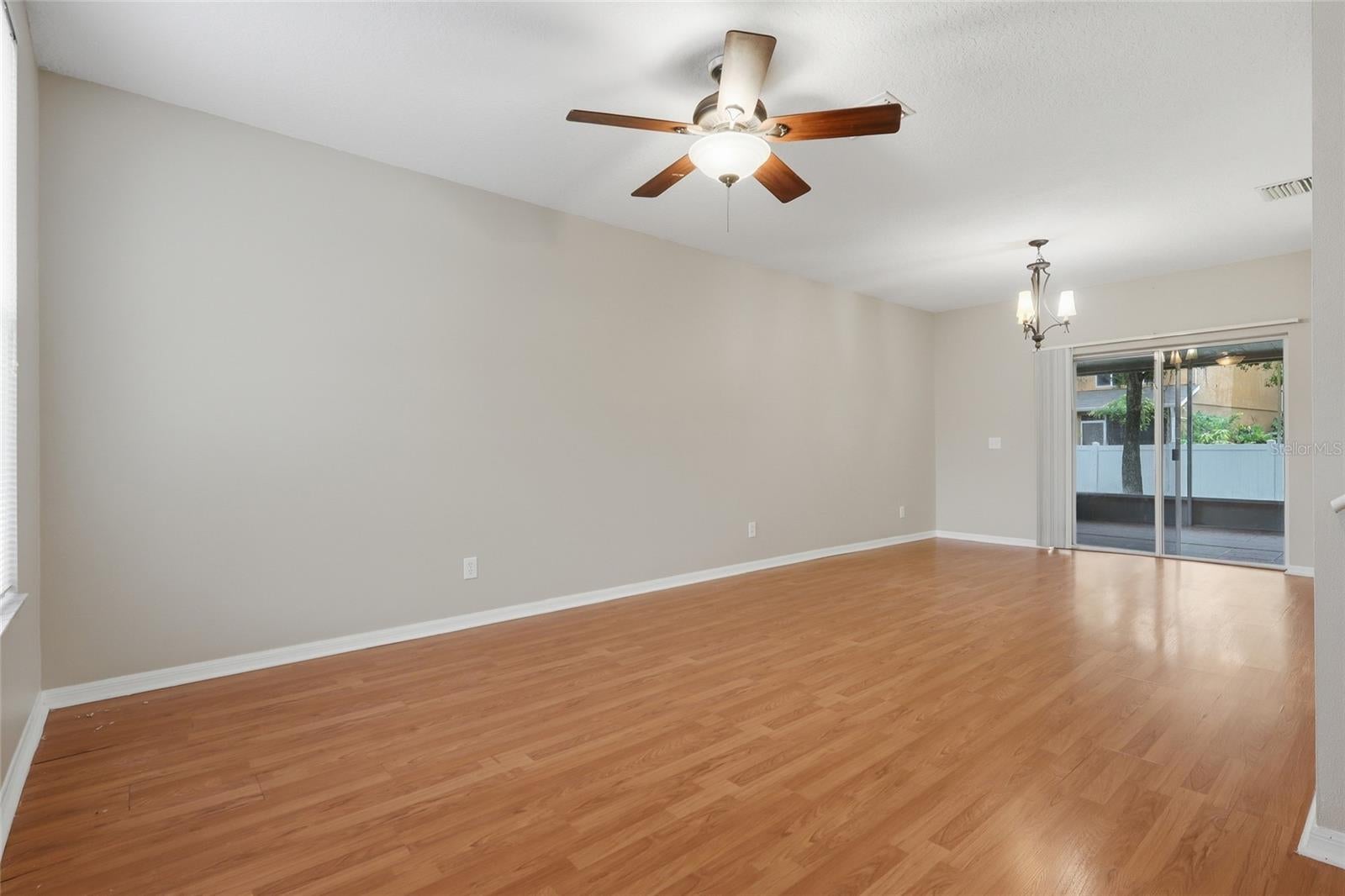 1236 BLENHEIM COURT