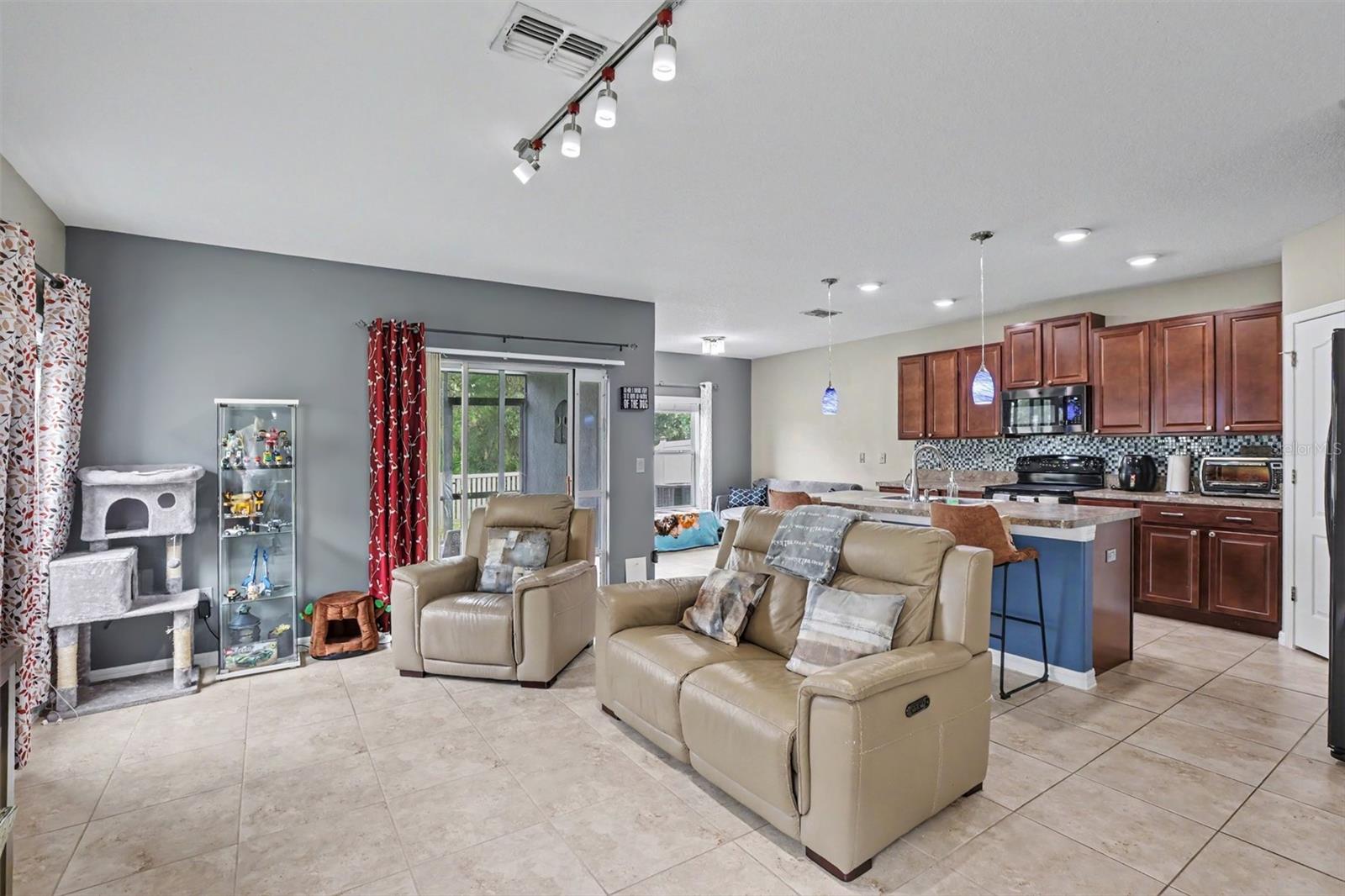 4956 REFLECTING POND CIRCLE, WIMAUMA, FL, 33598 4 4956 REFLECTING POND CIRCLE