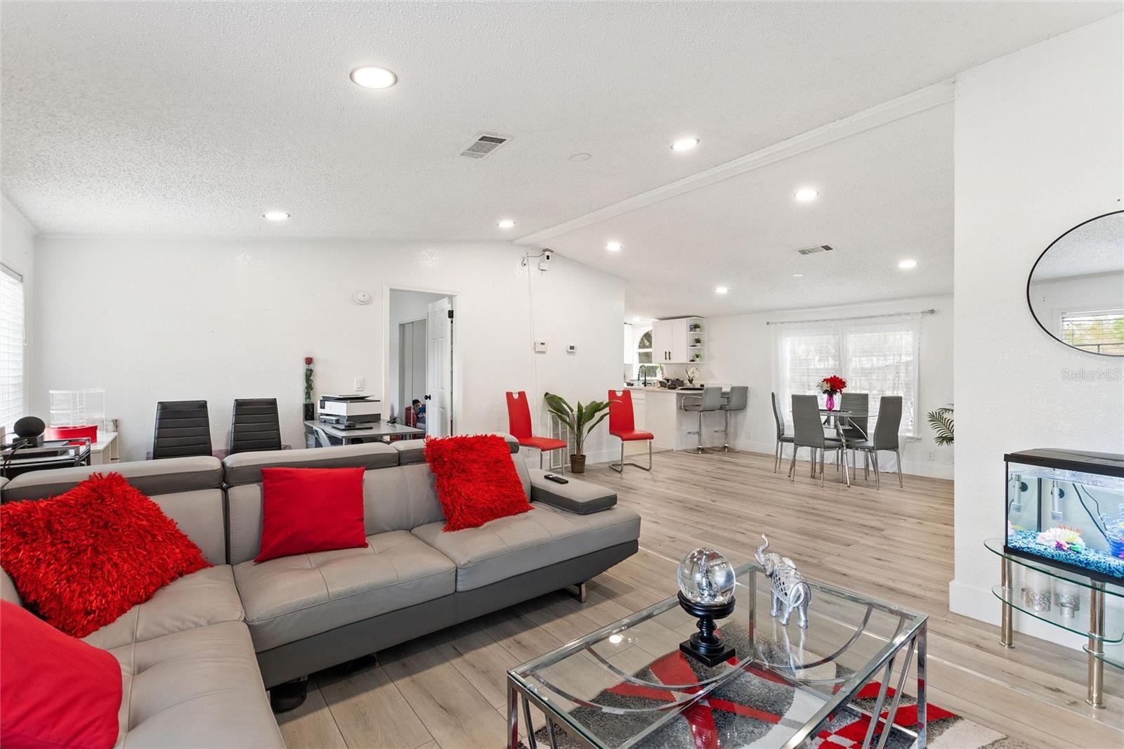 COOPER HOLLOW - Residential